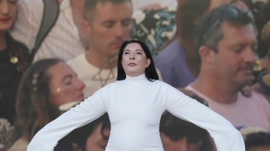 Marina Abramovic na Glastonberi festivalu